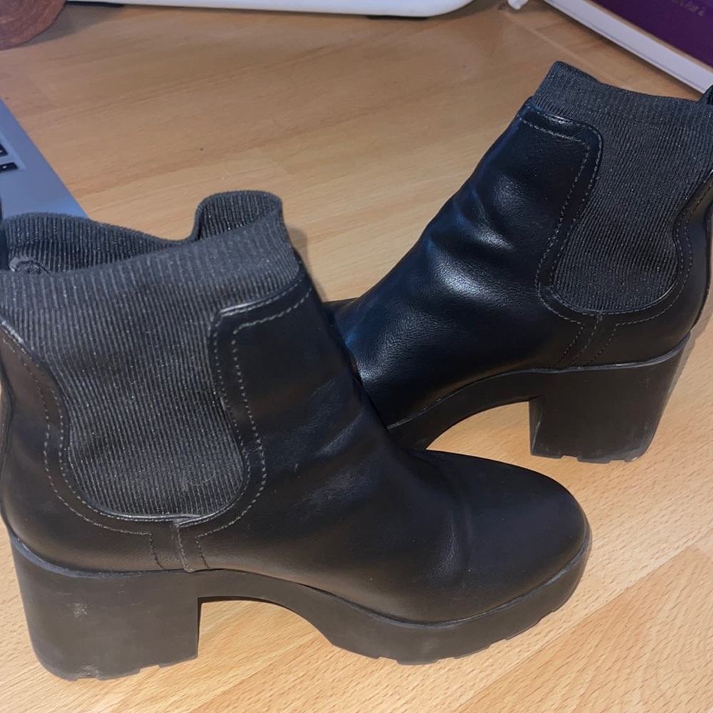 Black platform ankle booties in great condition!